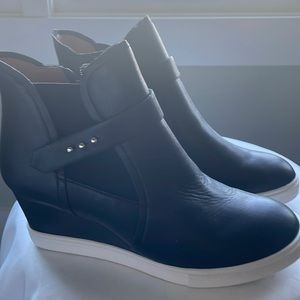 L. Paola black leather wedge shoes